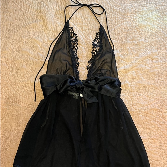 Victoria's Secret Black Lace Chemise - Picture 1 of 5